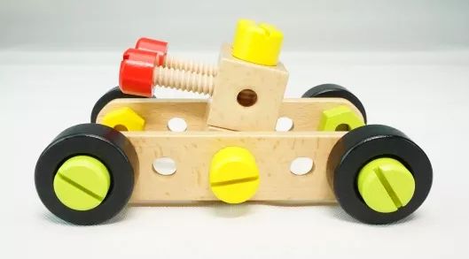 揭開玩具世界的奧秘 從設計到心理影響的全面探秘